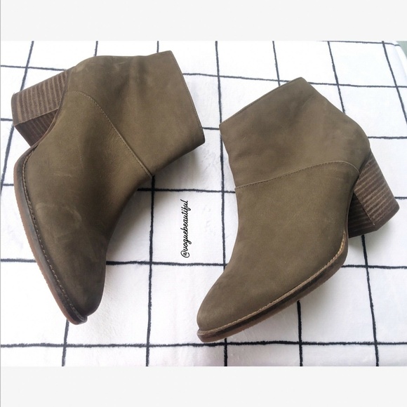 Blondo Shoes - Blondo Nelli Waterproof Booties